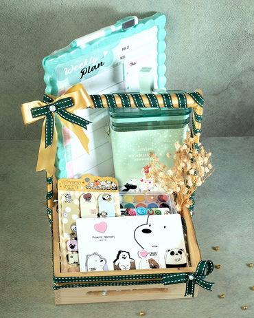 School Cool Essentials Set