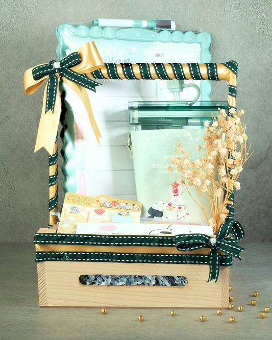 School Cool Essentials Set