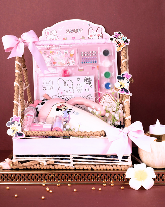 Sip & Sparkle with Minnie