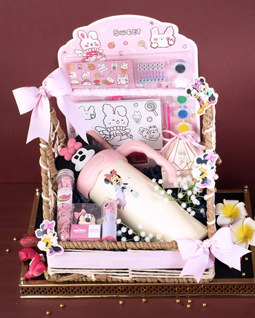 Sip & Sparkle with Minnie