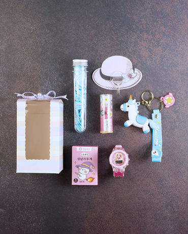 The Little Dreamerβs Box