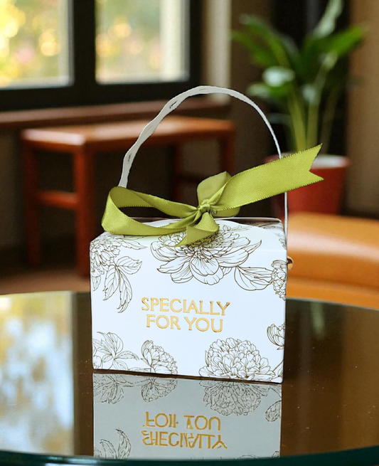 Pretty Little Things Box