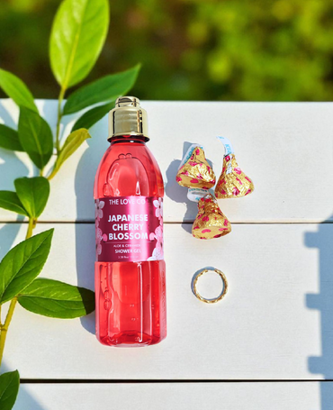 Scarlet Sparkle Box